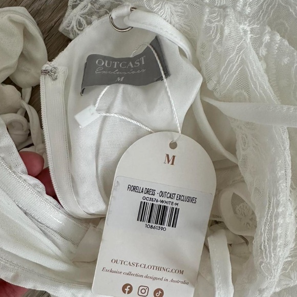 OUTCAST RARE DRESS - BRAND NEW - Picture 4 of 4